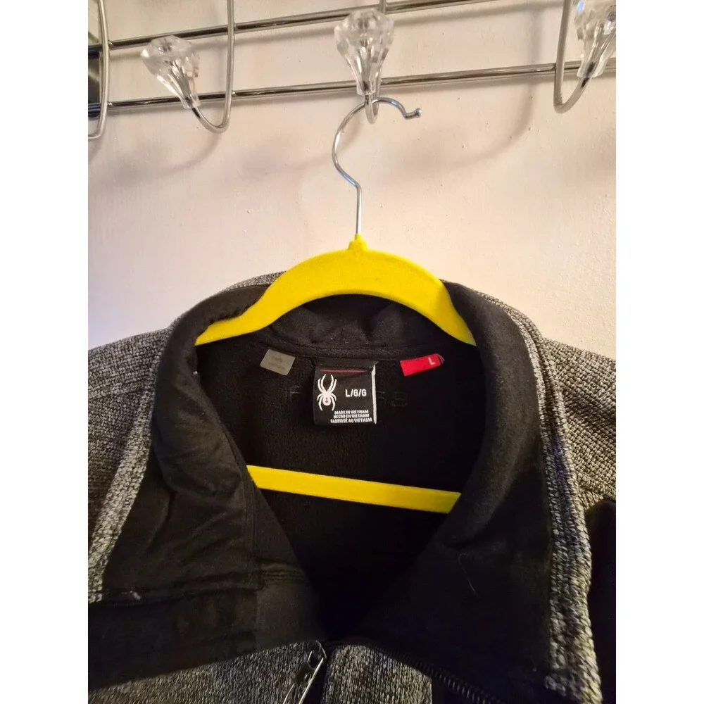 Mens Spyder Jacket, Size L, Gray And Black *Barely worn just a few times.